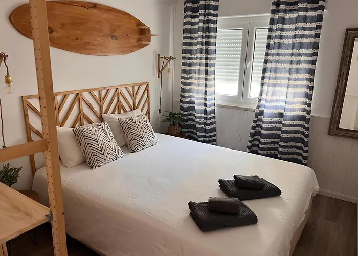 Vista Espectacular Playa De Supertubos, Peniche